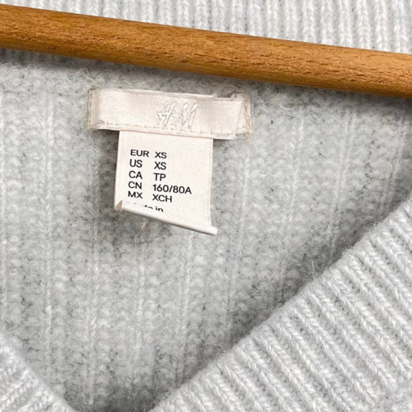 H&m V Neck Wool Blend Oversized Sweater‎ XS - Picture 4 of 5